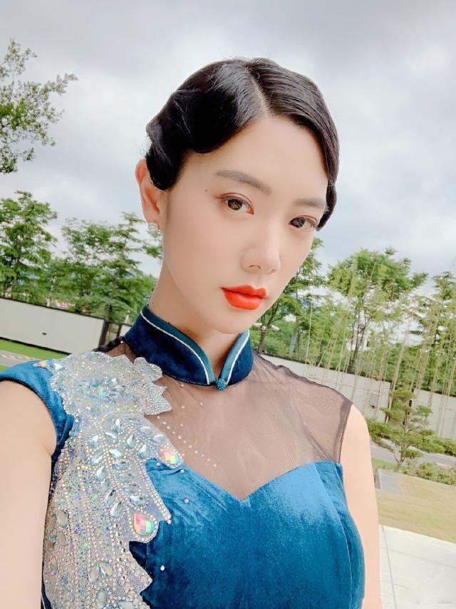 百丽直播 热门4